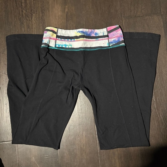 Black lululemon leggings - Picture 2 of 3